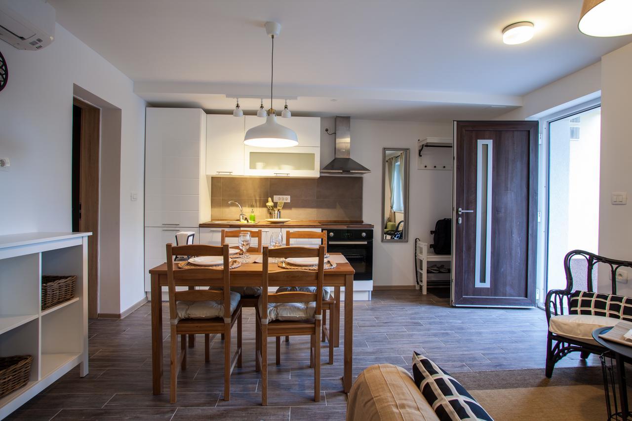 Family Bay Apartma *